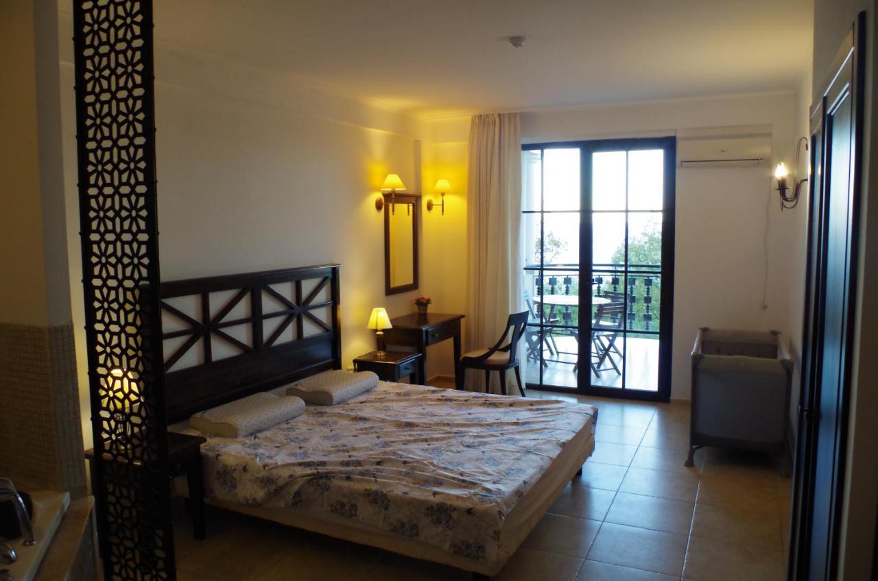 Beautiful 1St-Line Seaview Private Appartement In The Cliff Resort Obzor Buitenkant foto