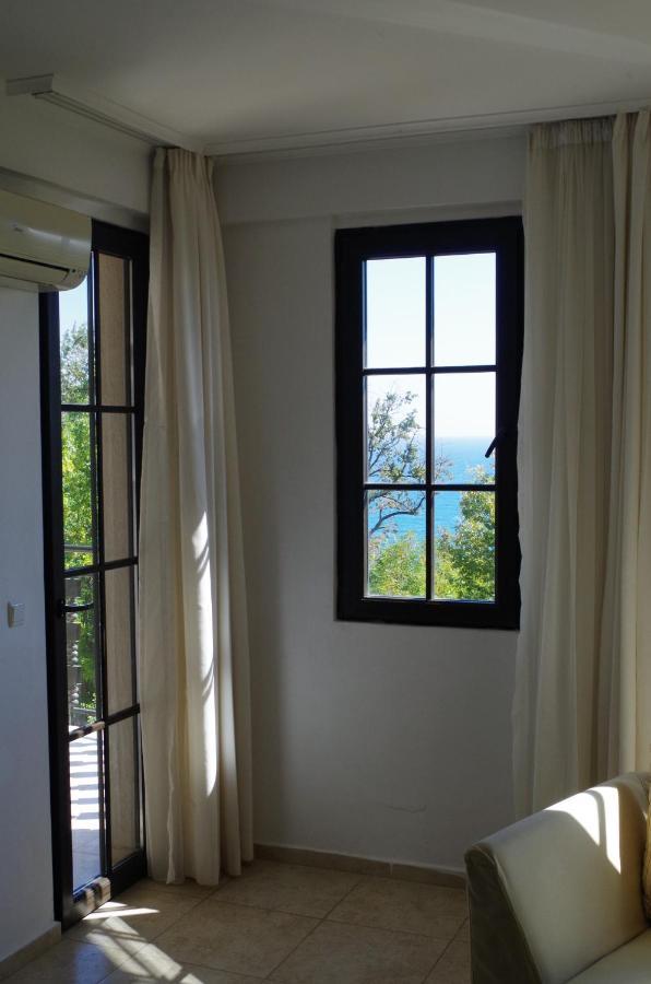 Beautiful 1St-Line Seaview Private Appartement In The Cliff Resort Obzor Buitenkant foto