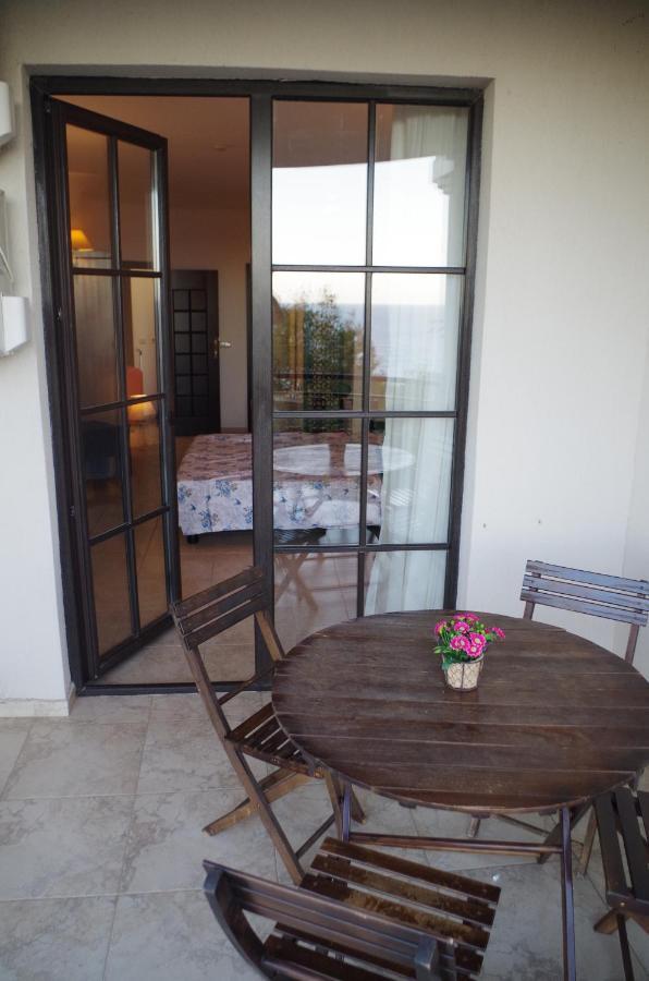 Beautiful 1St-Line Seaview Private Appartement In The Cliff Resort Obzor Buitenkant foto